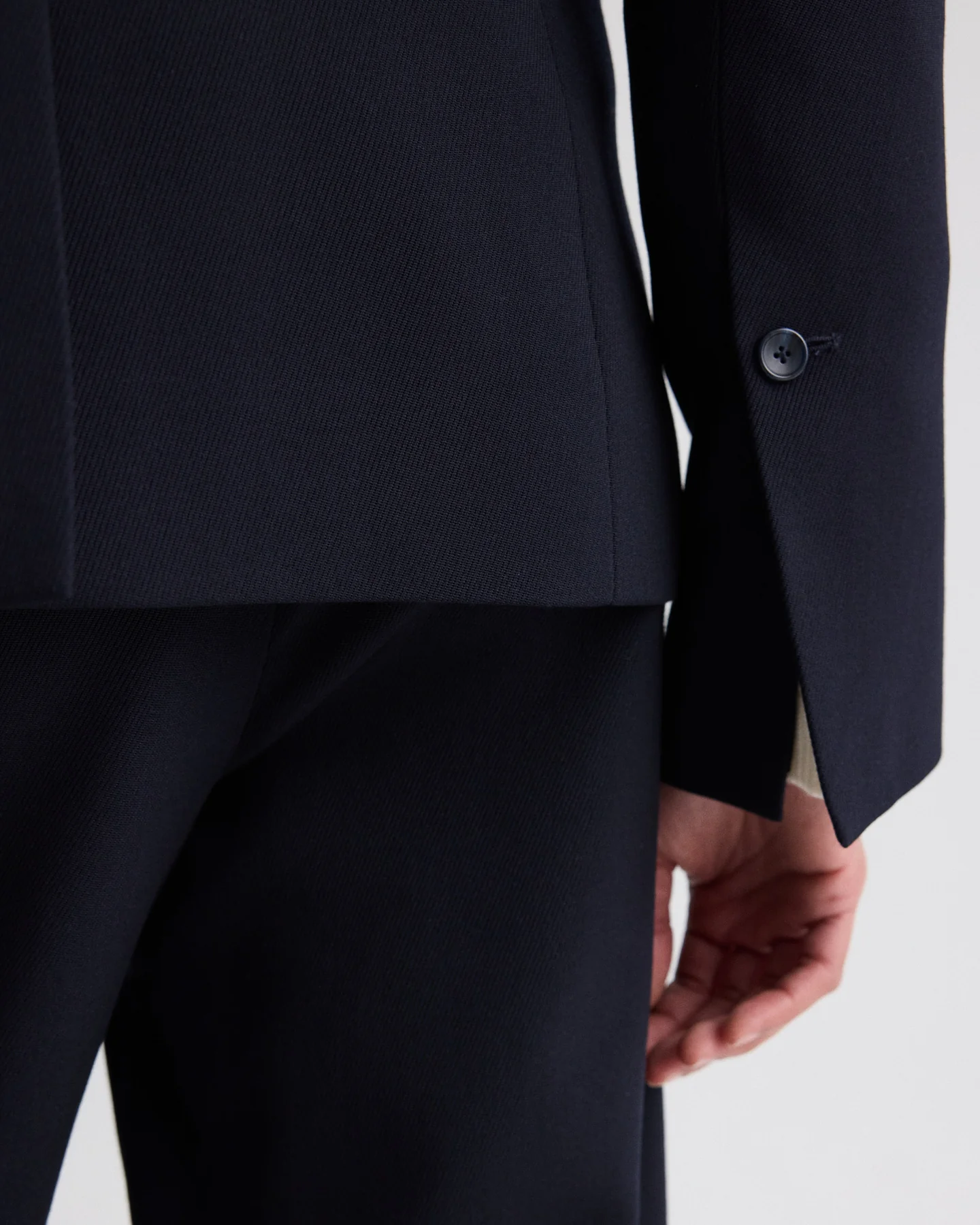 Her Fit Blazer in Cavalry Twill Suiting - Image 4