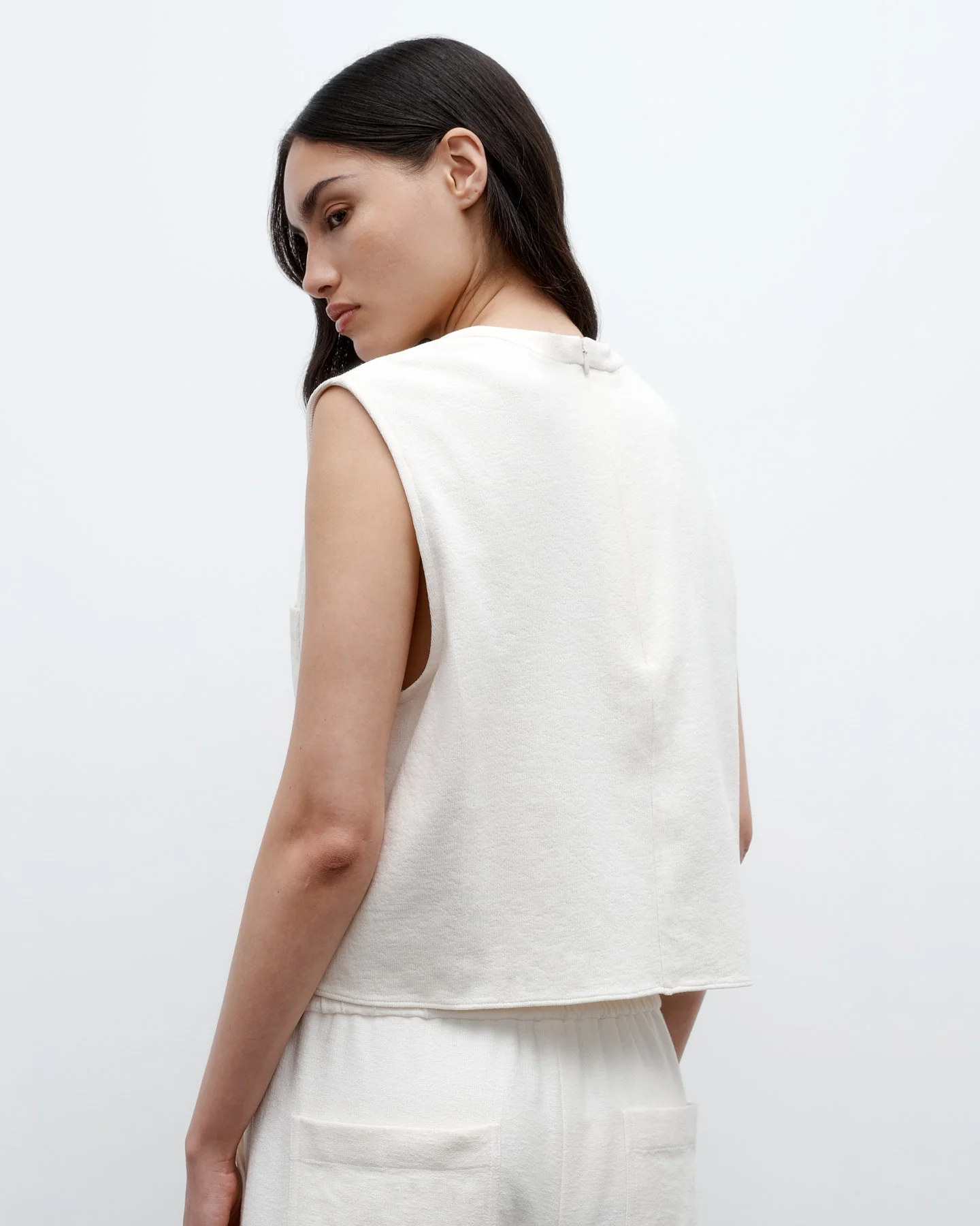 Cropped Muscle Tank in French Terry - Image 3