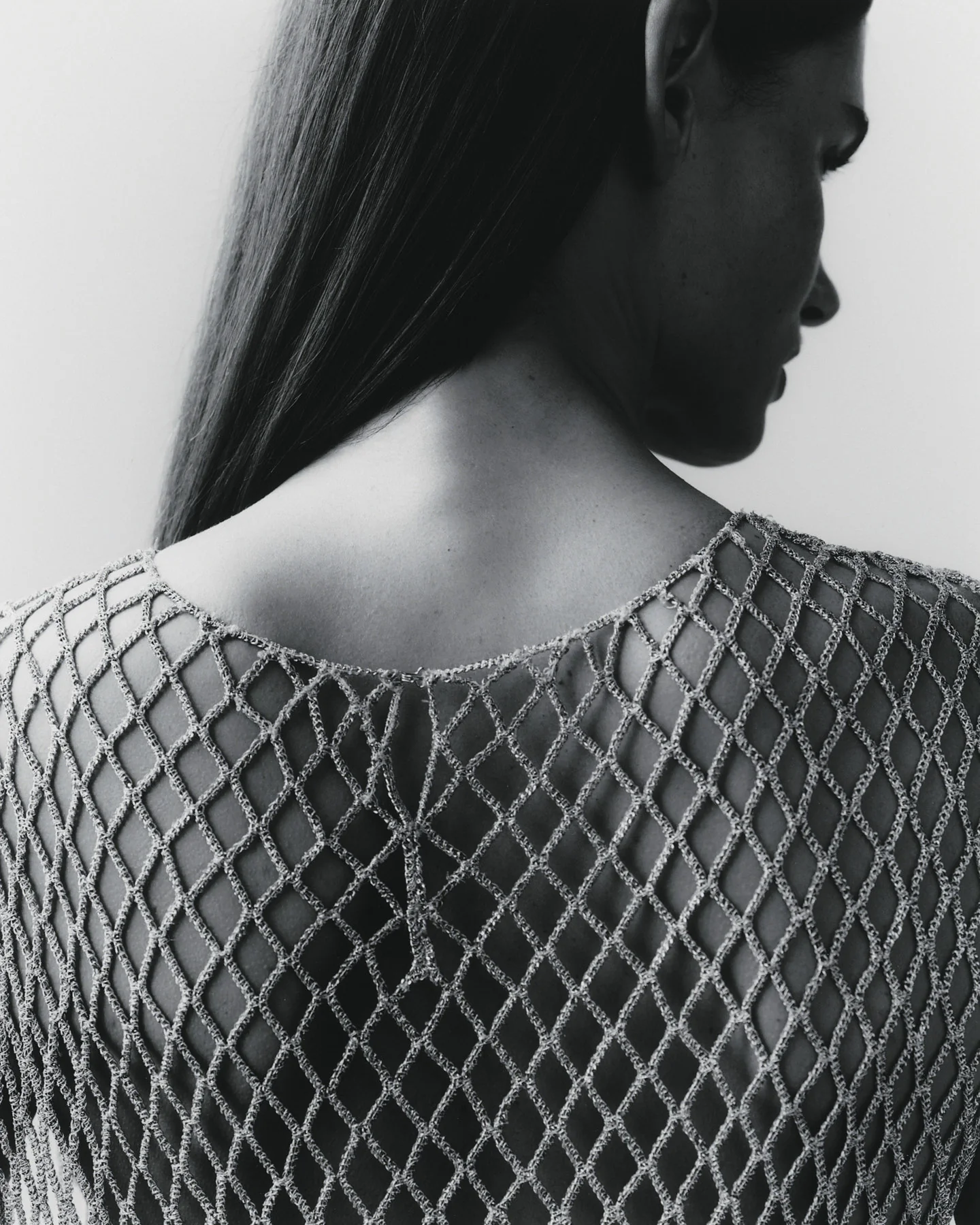 Chloe Top in Woven Mesh - Image 6