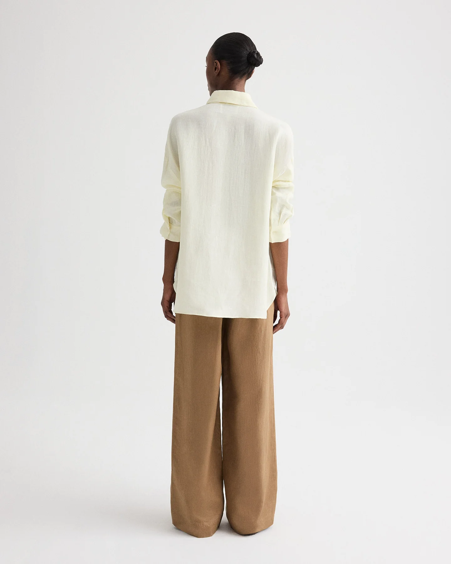 Something Borrowed Shirt in Fluid Linen Shirting - Image 5