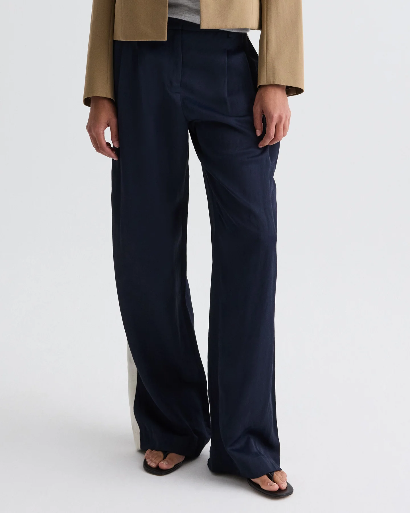 Sulli Pant with Tux in Coated Viscose Linen - Image 4